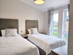 Photo 17- click for photo gallery